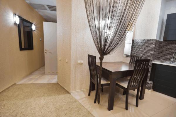 Seven Eleven Apartment Hotel In Most City Dnipro Luaran gambar