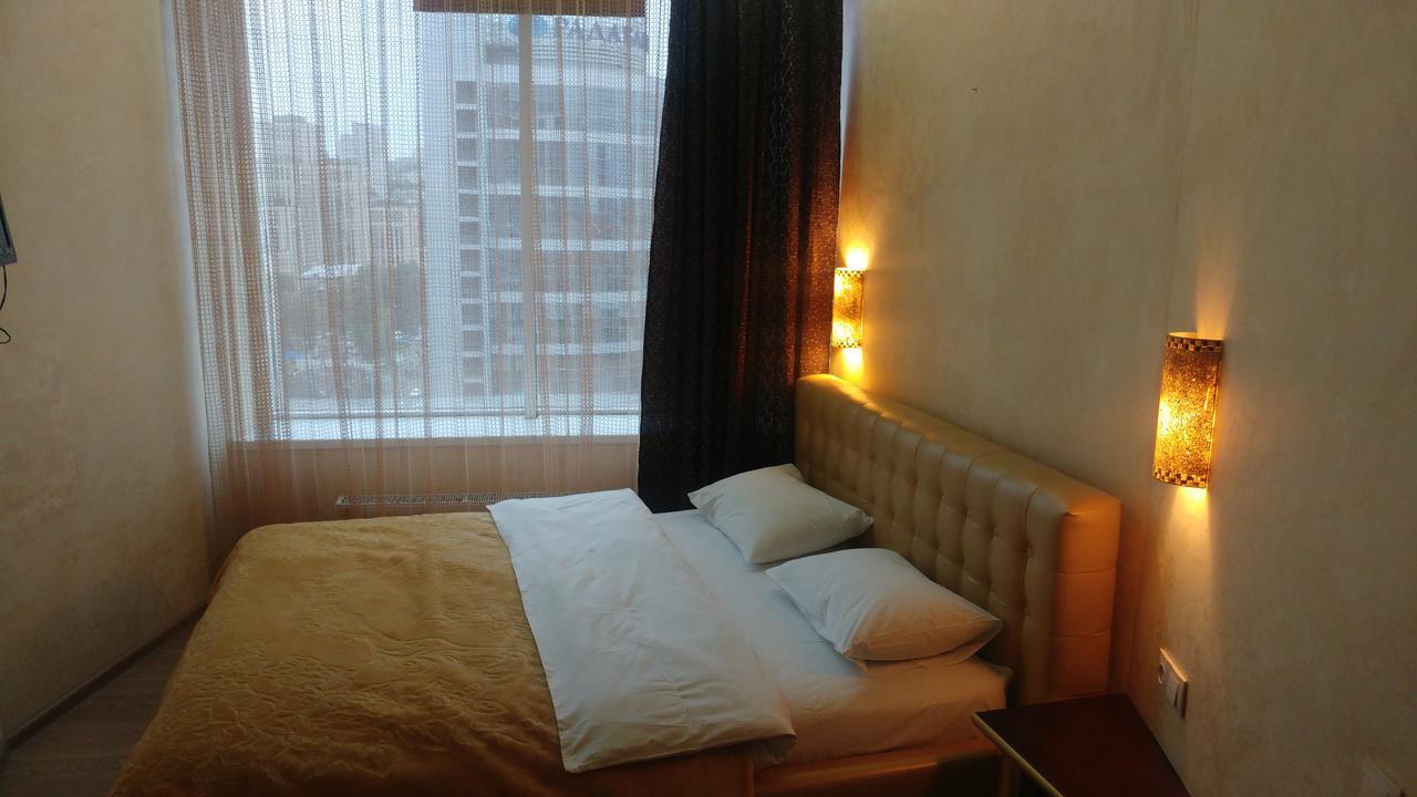 Seven Eleven Apartment Hotel In Most City Dnipro Luaran gambar